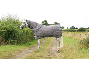 Defencex system 300 stable rug with detachable neck