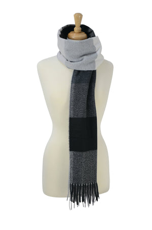 Hy equestrian cumbria soft touch scarf